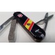 Navaja Suiza Multiusos Victorinox Classic 7 usos Bandera España Pequeña Fondo Negro 3D