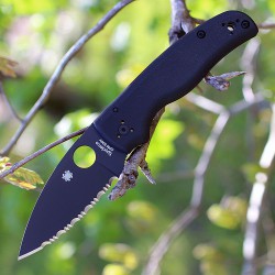 Spyderco Shaman Serrada Hoja Negra