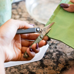 Tijera Multiusos Leatherman Micra Spruce